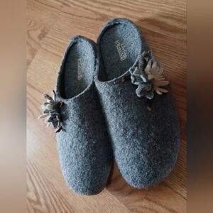 Living Kitzbuhel Flower Women's Felt Slippers Sz:40